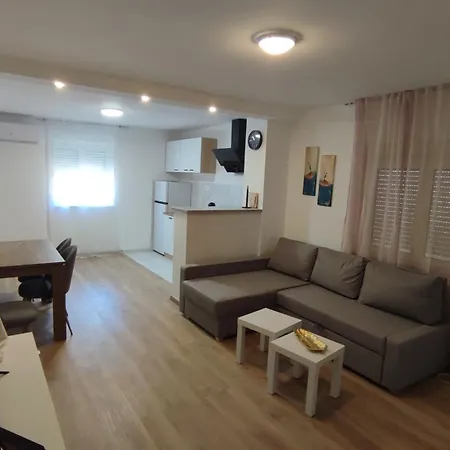 Dora's Apartment Zadar