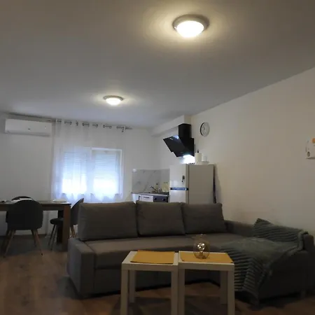 Dora's Apartment